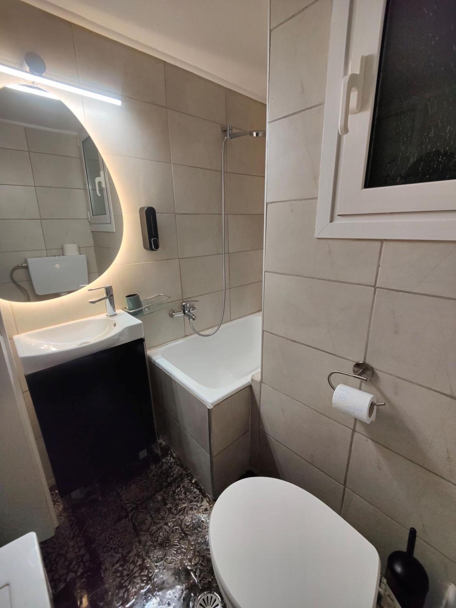 Apartamento Σπίτι Για Δυο Στο Κέντρο Της Αθήνας Exterior foto